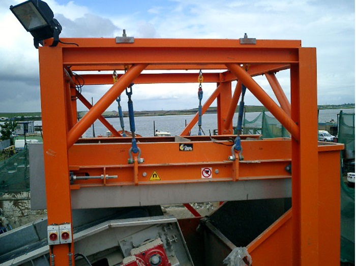 Electromagnetic overbelt separators